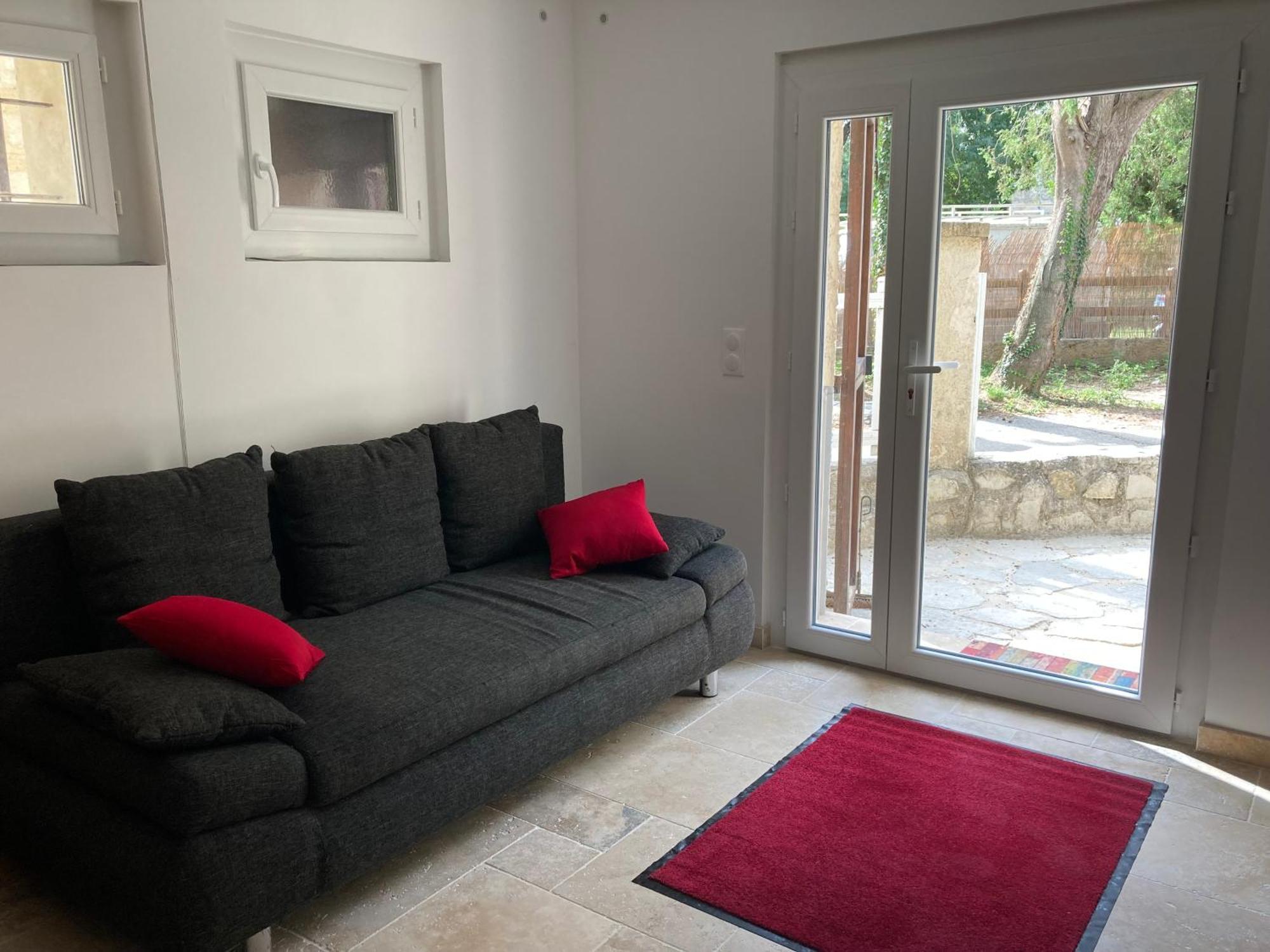 Le Studio D Aurelie Avec Spa Ete En Pleine Campagne Et Proche De Toute Commodite Roquemaure  Exterior photo